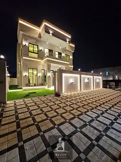 Two-story villa with 4 master bedrooms, prime location on a main street, super deluxe finishing.