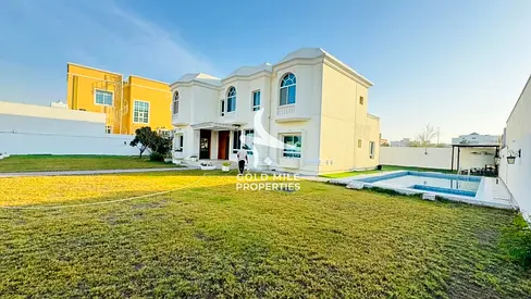 5BR VILLA EWith Maid room ||PRIVATE POOL || BIG GARDEN || AL BARSHA 2