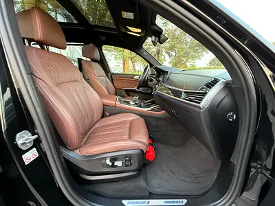 2022 BMW X7 — миниатюра 9