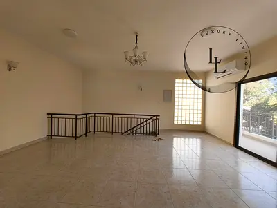 Lavish Duplex Villa, 95k, 3bhk 2 Big halls, balconies