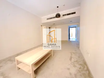 Like new 1 bhk with built in wardrobe opposite safari mall rent 37k