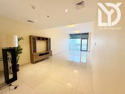 Spacious 3BR | Mid-Floor | SZR View | Prime Location