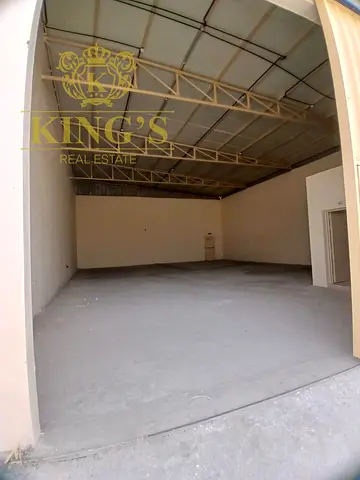 Warehouse in prime location in Fujairah