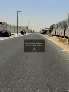 Owns a piece of land in Al-Hoshi