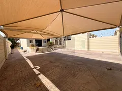 Separate Entrance 5 Master Bedroom Villa Outside Majlis Backyard + Wardrobe