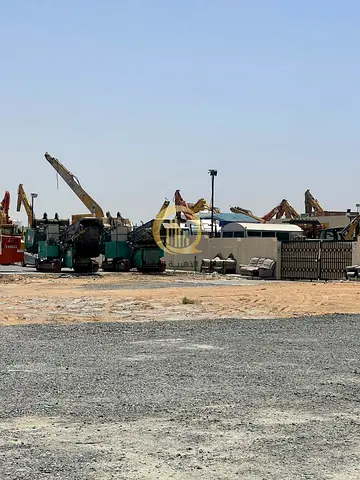 مستودع للبيع في الصجعة الصناعية مدينة الامارات الصناعية تملك حر للعرب