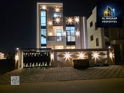 فيلا جديدة للبيع في عجمان – الحليو 2  مميزات العقار: • 5 غرف نوم ماستر • قاعة واسعة •مجلس • مطبخ حديث • غرفة خادمة