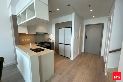 Rented | 2 Br Triplex Townhouse |Skyline View
