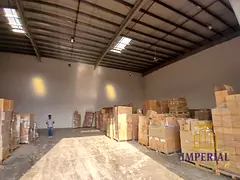 Two Adjacent Warehouses – Ready to Move Two warehouses located next to each other, suitable for st