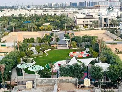 Ready to move || Resale || Gated community || close to mall