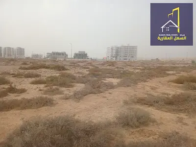 للبيع أرض سكنية في مدينة تلال – ضاحية السيوح – إمارة الشارقة  تفاصيل الأرض:  نوع الأرض: سكني تصريح البناء: أرضي + 3 طوابق مساحة الأرض: 16,145 قدم مربع