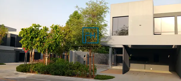 🌳 Corner 3-Bedroom all Master Townhouse for Sale in Masaar – Prime Location 🌳