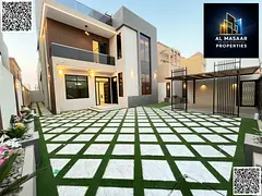 Own a residential/commercial villa on the main street, featuring 6 rooms, a rooftop terrace, and a g