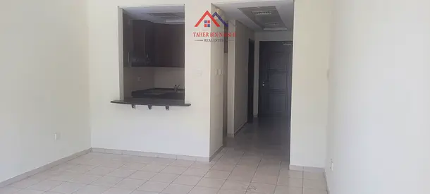 REDUCE PRICE 500K STUDIO NEAR METRO AVAILABLE FOR SALE