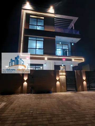 فيلا فاخرة للبيع في الحليو 2 – عجمان