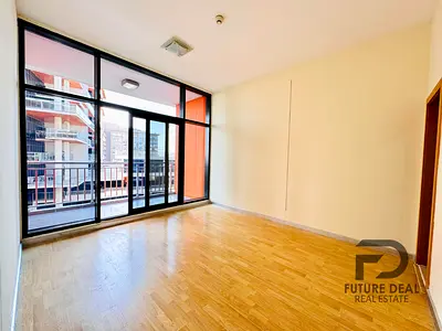 850 Sqft One Bedroom | Prime Location | With Balcony