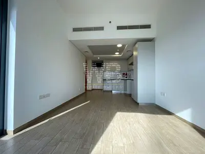 Investor Deal | higher floor I Close to Metro