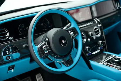 صورة 10 لـ 2025 ROLLS-ROYCE CULLINAN