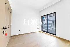 Luxury 5BR Townhouse | Premium | Community Living