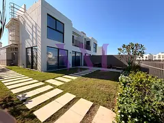 Exclusive 3 Bed + Maid's Room | Partial lagoon view