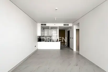 Unique Layout | Amazing Lake View | Bright Unit