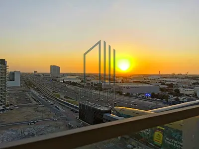 PRIME LOCATION | DIRECT ACCESS TO METRO| WELL KEPT