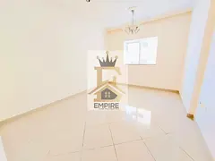 Gym&amp;pool free,,bright,,wardrobe,,saprate living,,prime location,,