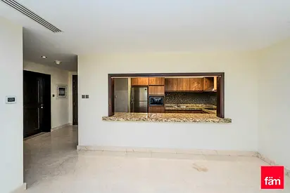 Waterfront | Spacious | Maids | Storage