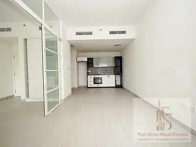 Stylish Apartment | Prime Location | Community View