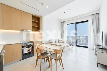 Fully Furnished | High Floor | Multiple Cheques