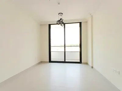 Lxury and brand new apartment with balcony with master room prim location sharja Al jada out sid