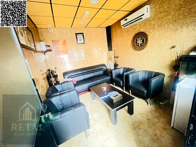 مغسلة سيارات على الشارع الرئيسى ، 6 ابواب ، مساحة كبيرة ، موقع ممتاز .