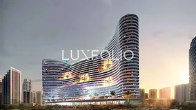 Luxury 1BR | Canal Views | Prime Location