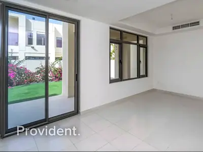 Vacant | TYPE A | Large Garden | Urban Living