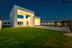 Modern Villa With Nearby Schools &amp; Amenities
