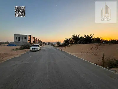 ارض سكني استثمارى فلل 3014 قدم  الزاهيه عجمان