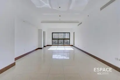 Gallery Access | Biggest Layout | Vacant