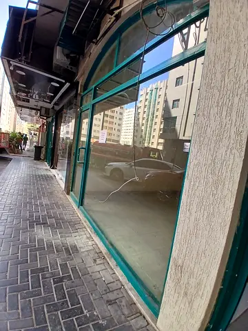 Very Spacious Shop Best For Saloon In Al Qasmia Sharjah 50k Only