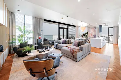 Great Deal | Bespoke Design | Upgraded