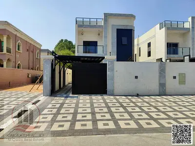 فيلاللبيع في منطقة الروضة 3 تصميم أنيق بموقع مميز