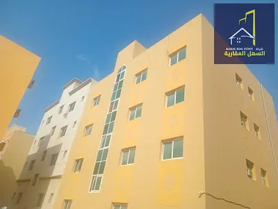 للبيع بنايه في منطقه  مويلح التجاريه موقع ممتاز ثاني نمره من الشارع الجار