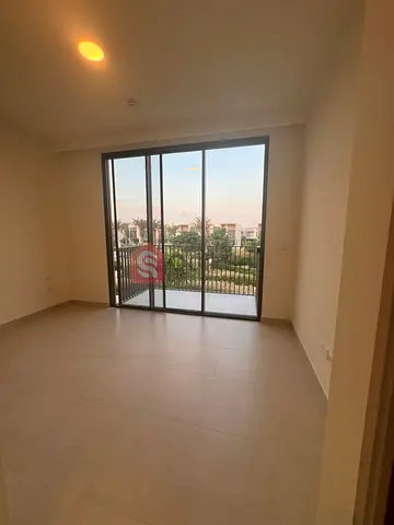 Corner | End Unit | Single Row | Open Green View