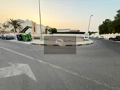 Land for sale in Sharjah / Sharqan  Private corner location, close to the main street and park