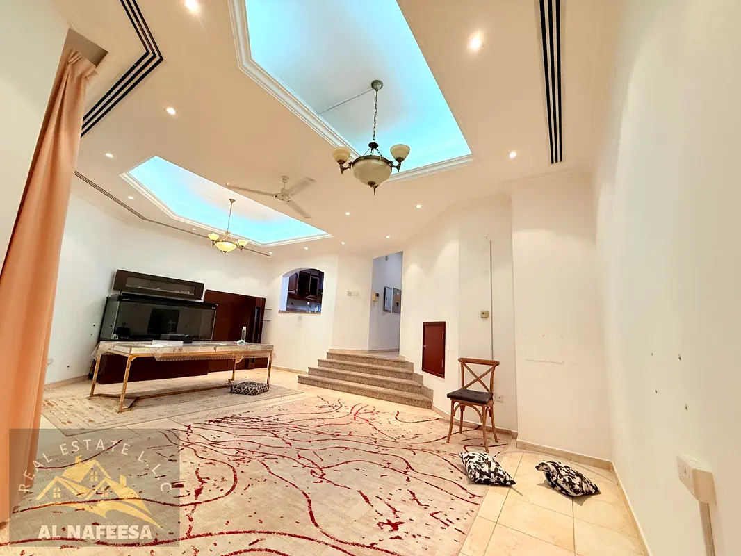HOT DEAL 3 MASTER BEDROOM WITH TV LOUNGE VILLA MIRDIF SHARED POOL