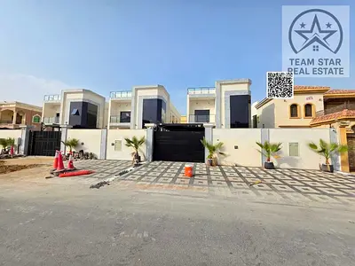 فيلا من 5 غرف نوم في الروضة، مع مسبح