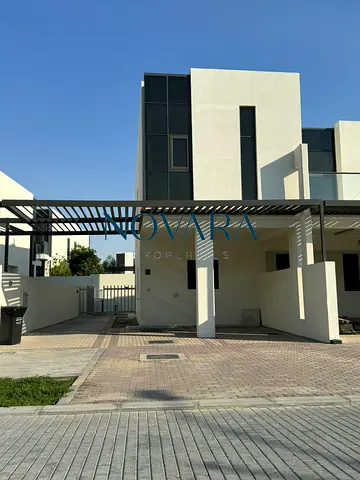 Genuine Resale - R2EM layout - close to entry & exit - 3bed + Maid - Rented