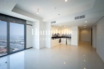 High Floor | Corner Unit | Sea Views | Vacant