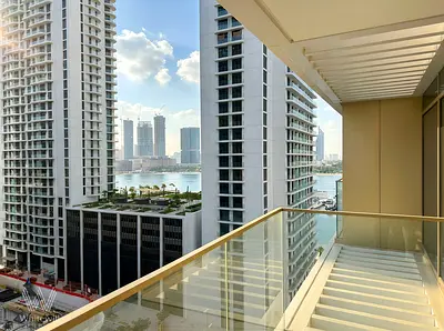 Seaside Living | Marina and Palm View