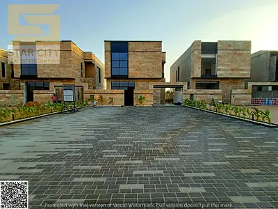 🏡 للبيع فيلا 5 غرف + مجلس + صالة + غرفة خادمة – حجر ملكي فاخر + ارتداد كبير 15 متر – وسط الخدمات، على الطريق الرئيسي، عجمان