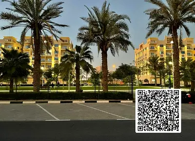 استوديو مميز للبيع في مشروع الأميرة – المرحلة الثالثة (B8)، استلام قريب جدًا! يقع في طابق متوسط بإطلالة مفتوحة على الحديقة وملاعب الأطفال، مما يوفر جوًا هادئًا ومريحًا. ✨ المواصفات: • حمام واحد • مطبخ